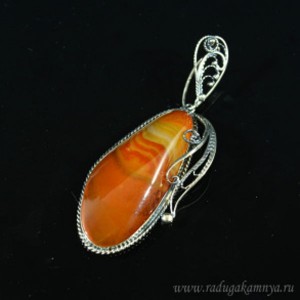 Кулон с сердоликом " Грация " 35*62мм.