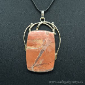 Кулон с яшмой прямоугольник 37*54мм.