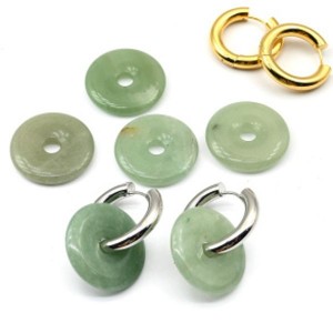 Бусина - бублик для швенз из кварца (имитация нефрита) 30*4,5-5,5мм, 1шт