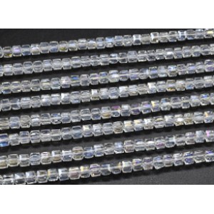 Бусины из циркона кубик гр.7*7мм цвет хрусталь хамелеон, 39см, 54 бусины Бусины из циркона кубик гр.7*7мм цвет хрусталь хамелеон, 39см, 54 бусины