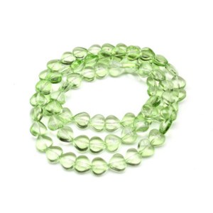 Бусины из чешского стекла сердце 10*10мм, цвет  зеленый, 65см, 71 бусин