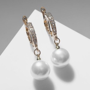 Серьги с жемчугом (майорка) "Грейс" тонкая линия, цвет белый, цвет золотистый