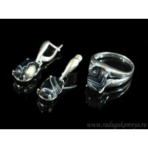 Кольцо и серьги с агатом .