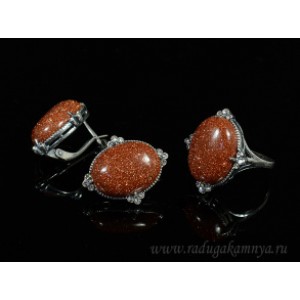 Кольцо и серьги с авантюрином (имитация) Кольцо и серьги с авантюрином (имитация)