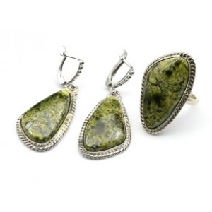 Кольцо и серьги змеевик " Грация "
