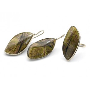 Кольцо и серьги из офиокальцита " Грация "