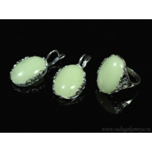 Кольцо и серьги кварц светящийся цвет зеленый