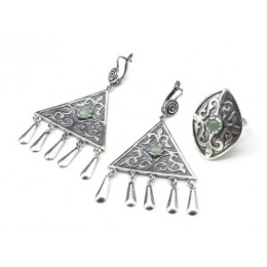 Кольцо и серьги (мельхиор) с кварцем (имитация нефрита)