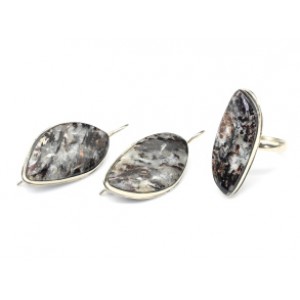 Кольцо и серьги астрофиллит " Грация "