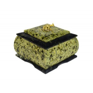 Шкатулка змеевик "Мономах большой №2", 100*100*80мм
