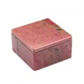 Шкатулка из родонита "Футляр под кольцо" 30*30*17мм
