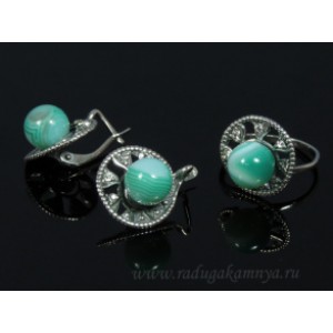 Кольцо и серьги с агатом тонированным, цвет зеленый Кольцо и серьги с агатом тонированным, цвет зеленый