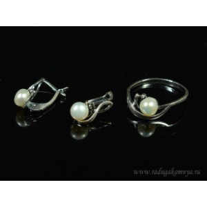 Кольцо и серьги с жемчугом белым