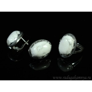 Кольцо и серьги с кахолонгом