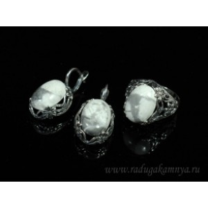 Кольцо и серьги с кахолонгом