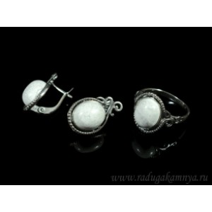 Кольцо и серьги с кахолонгом