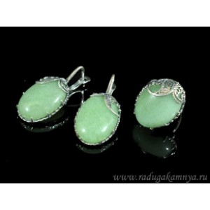 Кольцо и серьги с кварцем (имитация нефрита)