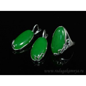 Кольцо и серьги с кварцем (имитация хризопраза) . Кольцо и серьги с кварцем (имитация хризопраза) .