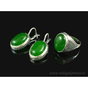 Кольцо и серьги с кварцем (имитация хризопраза) Кольцо и серьги с кварцем (имитация хризопраза)