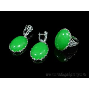 Кольцо и серьги с кварцем (имитация хризопраза) .