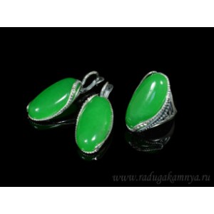 Кольцо и серьги с кварцем (имитация хризопраза) .