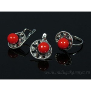 Кольцо и серьги с кораллом (имитация)