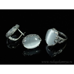 Кольцо и серьги с кошачьим глазом, цвет белый Кольцо и серьги с кошачьим глазом, цвет белый