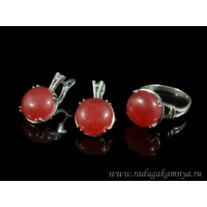 Кольцо и серьги с кварцем (имитация рубина)