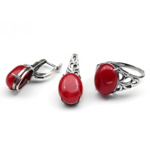 Кольцо и серьги с кварцем (имитация рубина)