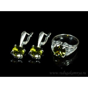 Кольцо и серьги с цирконом искусственным, цвет олива Кольцо и серьги с цирконом искусственным, цвет олива