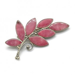 Брошь родонит "Веточка" большая 57*33мм., 9