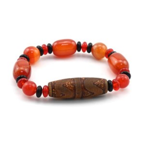 Браслет "Дзи Зубы Тигра" бочонок 14*40мм с сердоликом бочонок 13*18мм