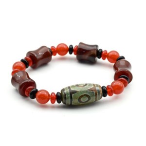 Браслет с бусиной дзи "Три глаза" бочонок 14*30мм с сердоликом цилиндр 14*16мм