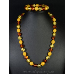 Набор из янтаря бусы и браслет мятый шарик 11-12мм лимонный, медово-молочный, коньячный, 50см (иск.)