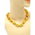 Бусы из янтаря крошка тройная цвет молочный, 45см