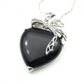 Сердце с бантиком 31*47мм кулон с агатом черным Сердце с бантиком 31*47мм кулон с агатом черным