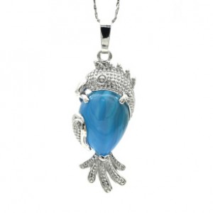 Кулон в металле "Попугай" 15*35мм с агатом тонированным цвет голубой