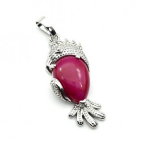 Кулон в металле "Попугай" 15*35мм с агатом тонированным цвет фуксия