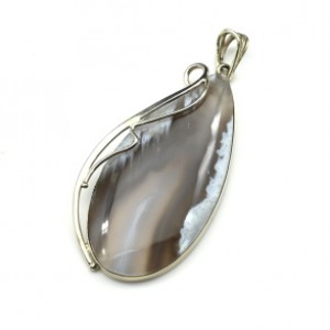 Кулон из агата ботсвана 32*60мм.