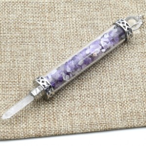 Кулон-маятник -кристалл для гадания 17*133мм с крошкой из аметиста Кулон-маятник -кристалл для гадания 17*133мм с крошкой из аметиста