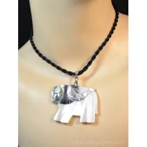 Перламутровая Кулон "Слон" 51*43мм, 50см
