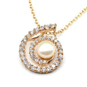 Кулон с позолотой "Улитка" из жемчуга Кулон с позолотой "Улитка" из жемчуга