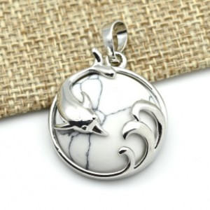 Кулон Дельфин 24*26мм с кахолонгом (иск.)