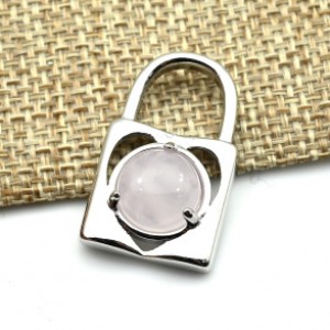 Кулон Замок 16*26мм с розовым кварцем в металле
