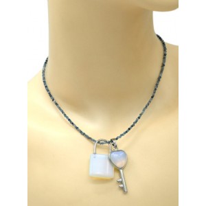 Парный кулон Ключ - Замок 17*38мм, 20*32мм с лунным камнем (иск.) Парный кулон Ключ - Замок 17*38мм, 20*32мм с лунным камнем (иск.)