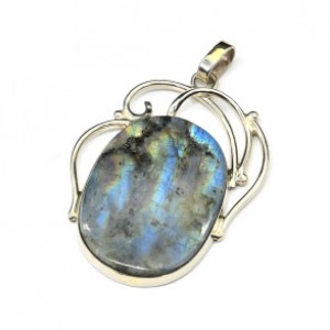 Кулон с лабрадором 35*43мм.