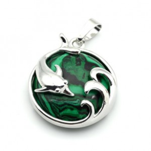 Кулон Дельфин 24*26 с малахитом искусственным (иск.)