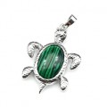 Кулон женская в форме Черепахи 25*35мм с малахитом искусственным (иск.)