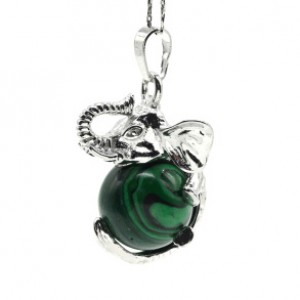 Кулон Слон на шаре 19*33мм с малахитом искусственным (иск.)