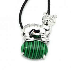 Кулон с малахитом искусственным Тигр 23*32мм (иск.)